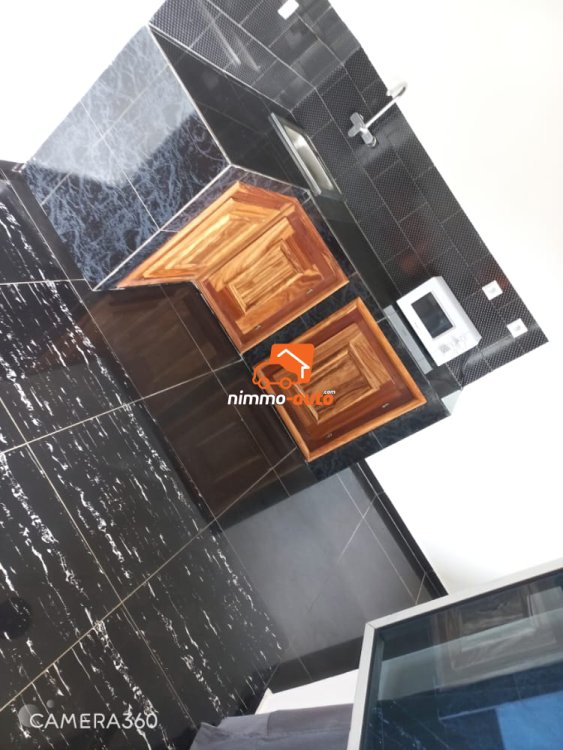 Studio meublé haut standing à louer à Kribi Mpangou