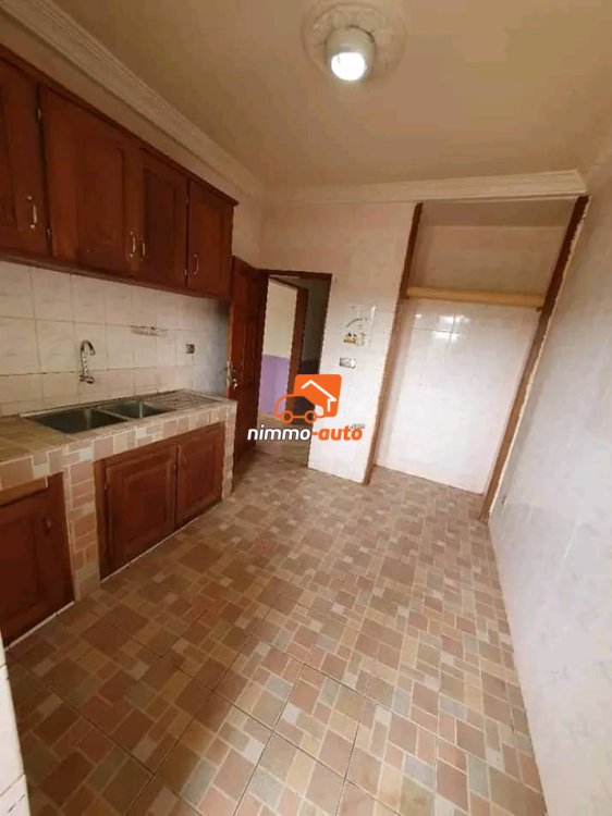 Appartement à Louer à Efoulan