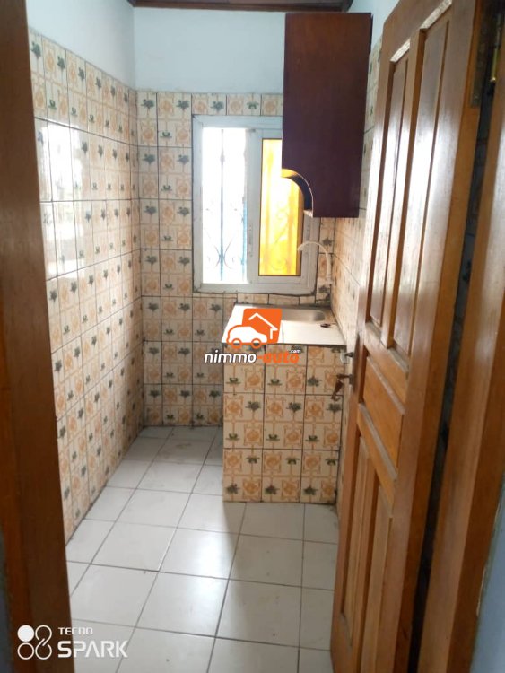 Studio à louer à Akwa nord