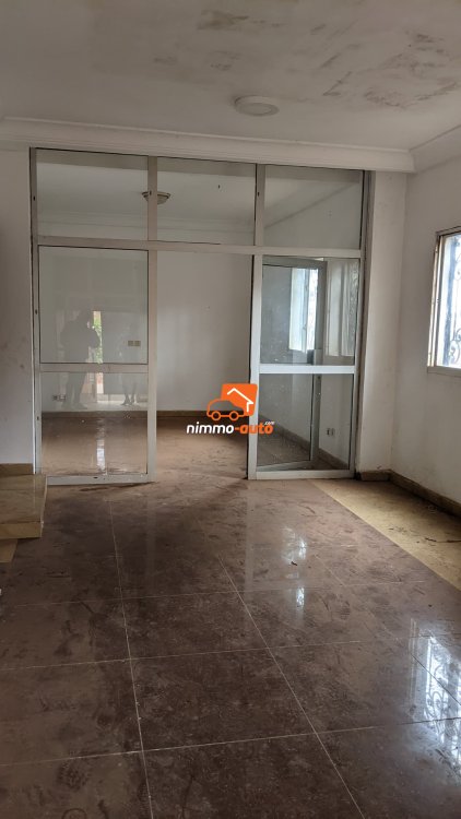 bureaux/ fond de commerce a