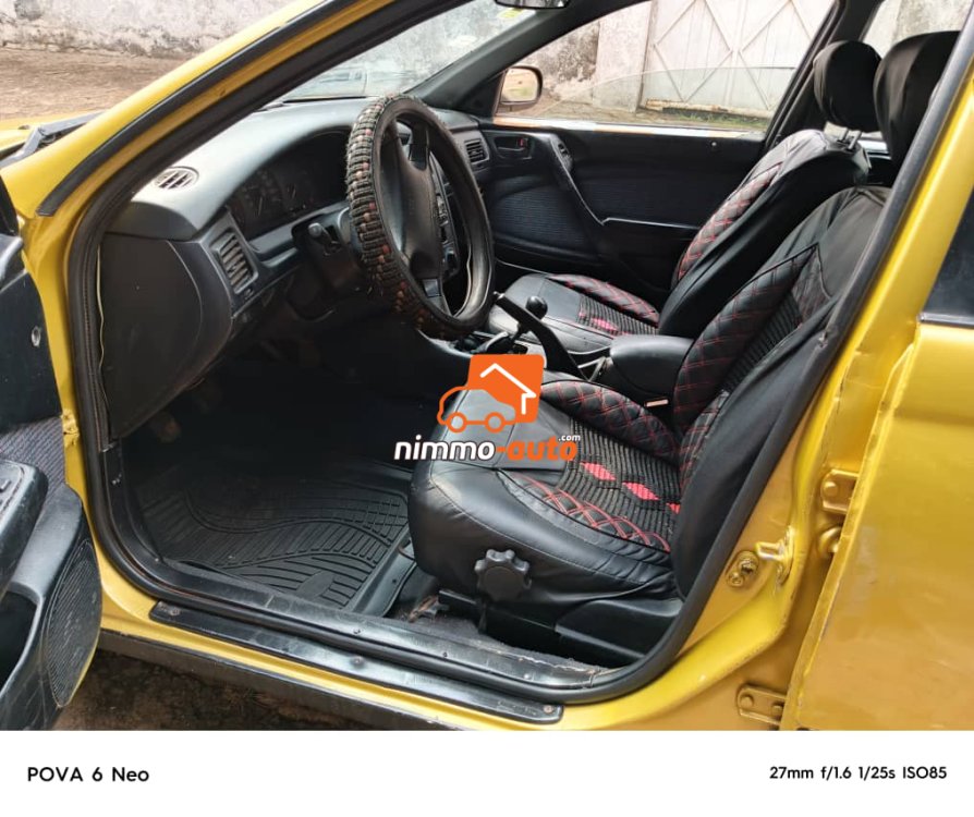 voiture toyota carina