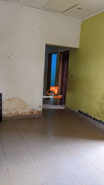 appartement 2 chambres situé a abang