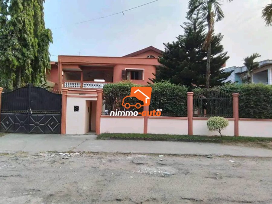 magnifique duplex à vendre à kotto