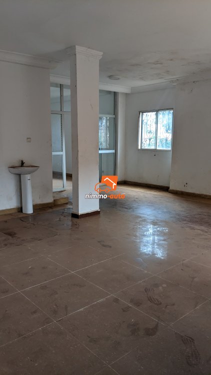 bureaux/ fond de commerce a