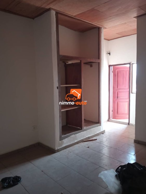 Appartement à louer à Damase