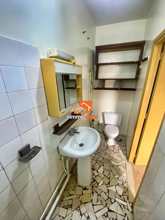 jolie villa à louer avec parking à maképé