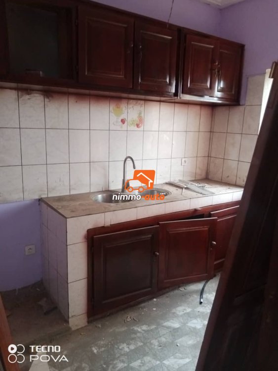 Appartement à louer à Biyemassi