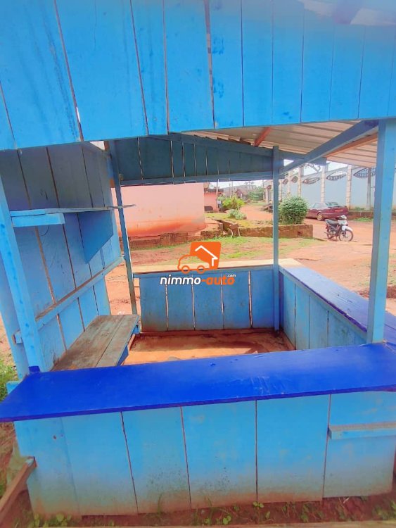 fond de commerce et emplacement à  vendre