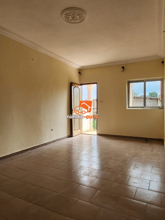 vaste studio a louer a tropicana