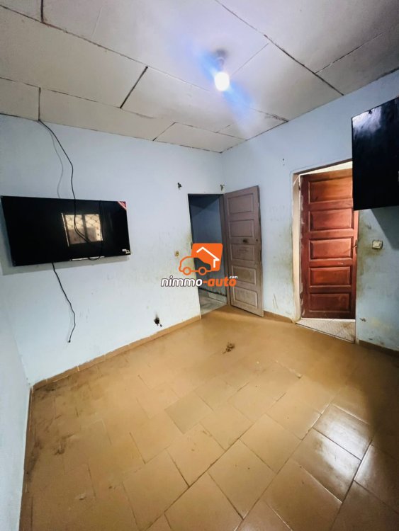 chambre moderne à louer à biyemassi