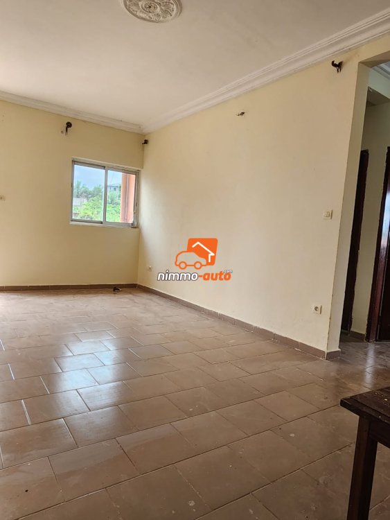 vaste studio a louer a tropicana