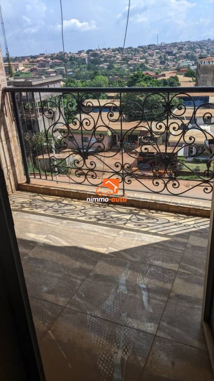 magnifique appartement  de 2 chambres à louer à ngousso