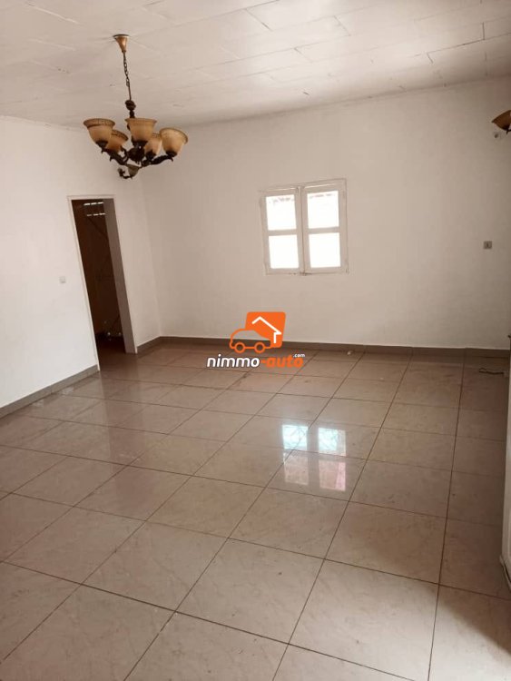 villa a louer a etoudi