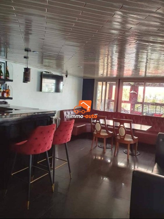 Fond de commerce à vendre à Bastos