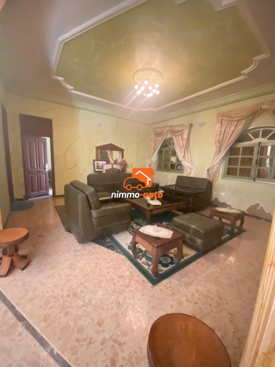 magnifique maison à vendre à bonamoussadi