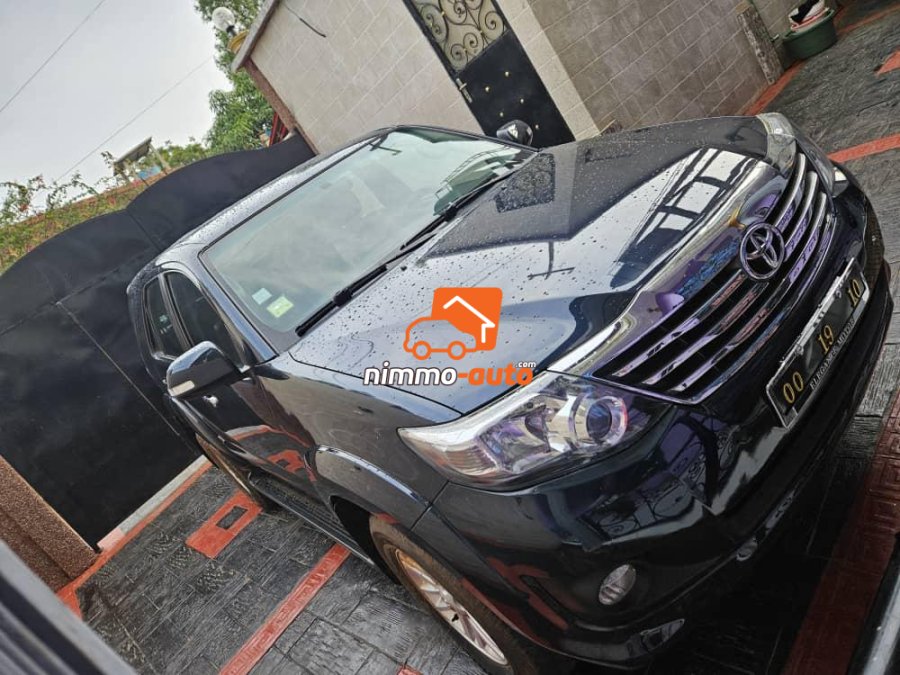 Toyota Fortuner 2016
