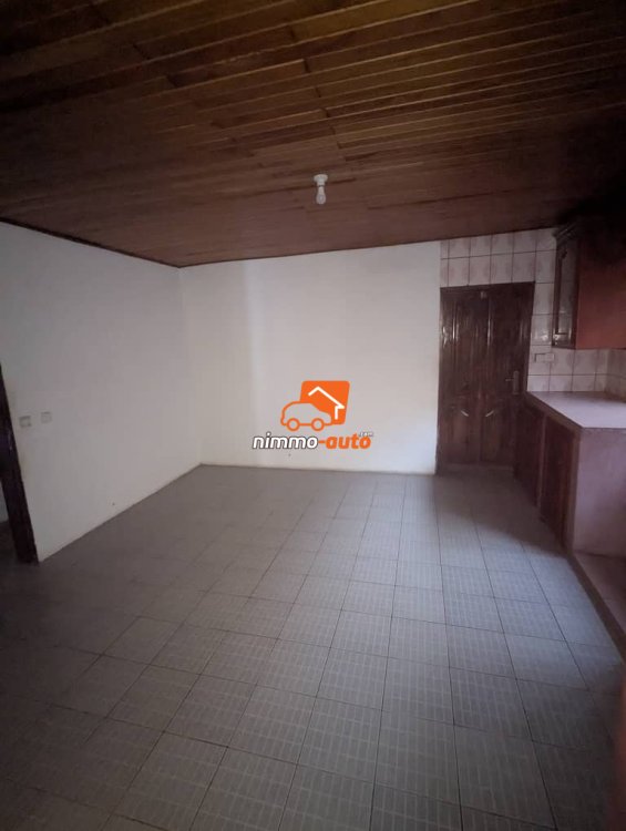 villa à louer à odza