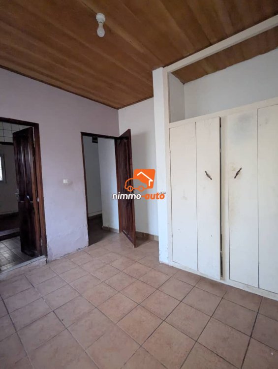 villa à louer à odza