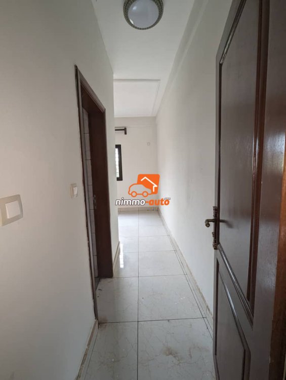 appartement 2 chambres situé nsymeyong