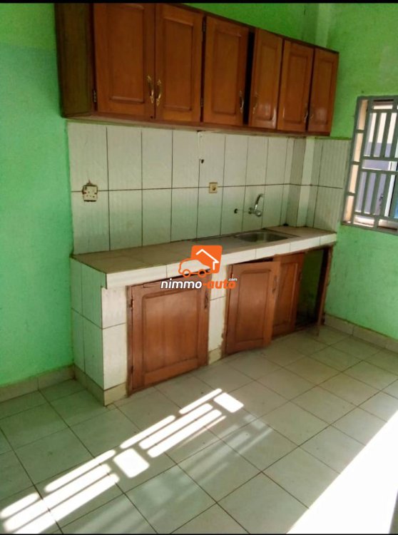 Appartement Moderne à louer à Nkolfoulou dans la Barrière