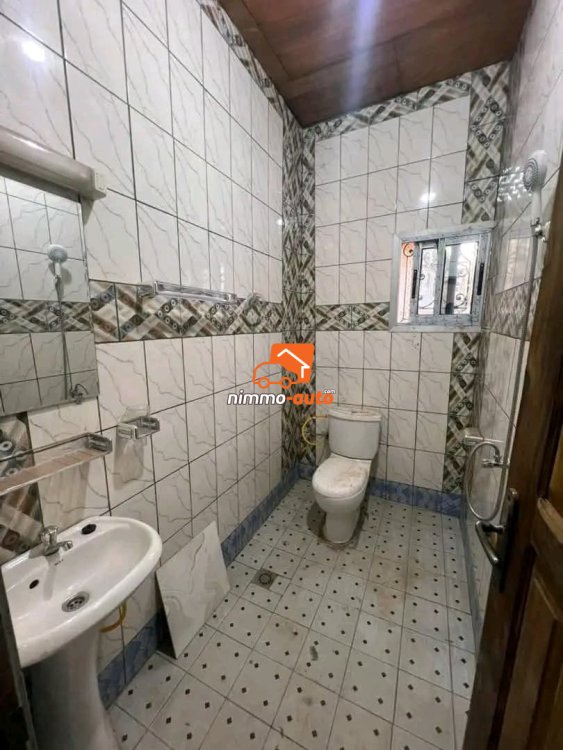 Appartement à louer à Mendong