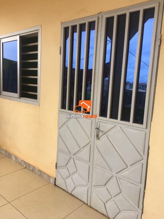 Appartement Bon Standing à louer à Etoudi