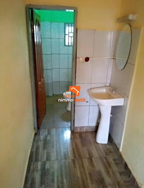 Appartement Moderne à louer à Nkolfoulou dans la Barrière