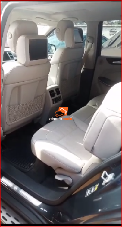 Mercedes GL 4 Matic 450 à louer à Yaoundé