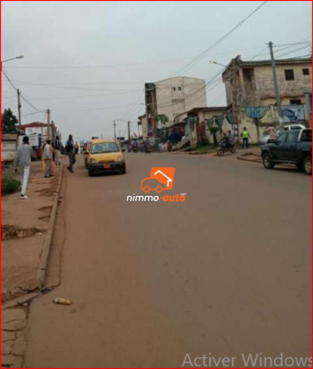 boutiques à louer à Biyem-assi