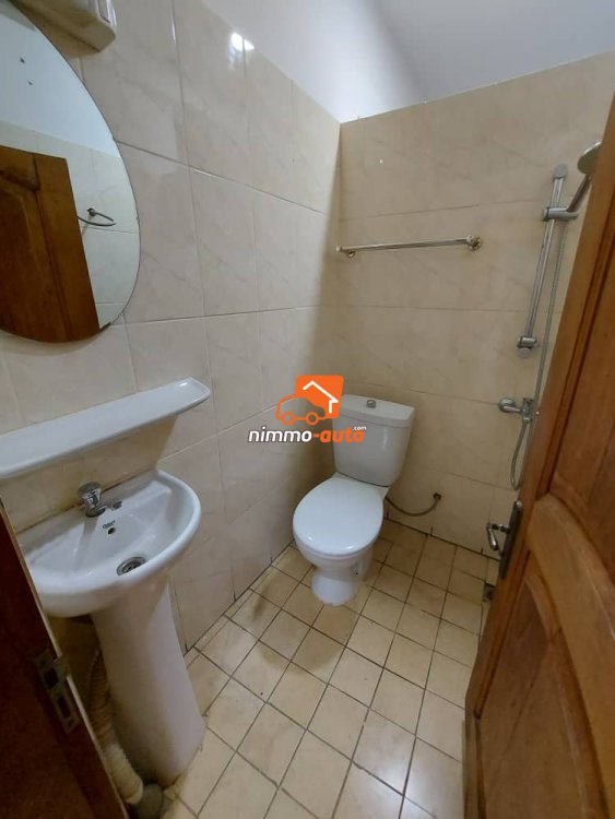 Appartement Chic et Propre à louer à Biyem-Assi