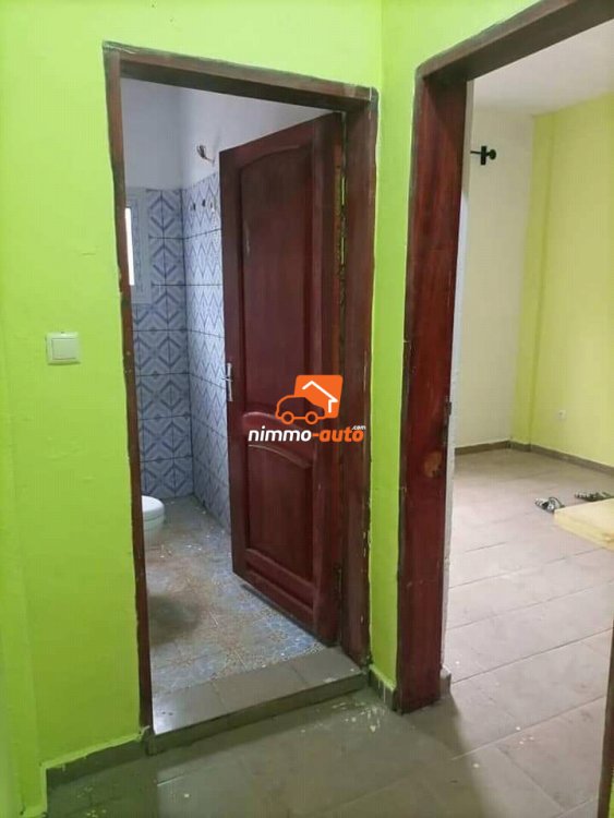 Villa à vendre à Nkoabang