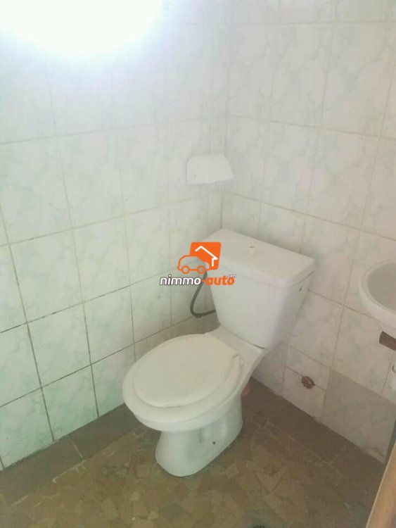 Chambre moderne a louer a scalom