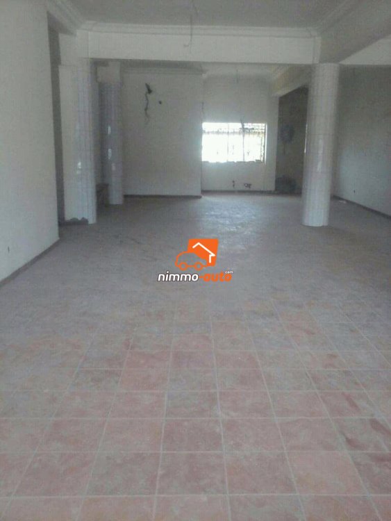 Boutique a louer à biyem assi acacia