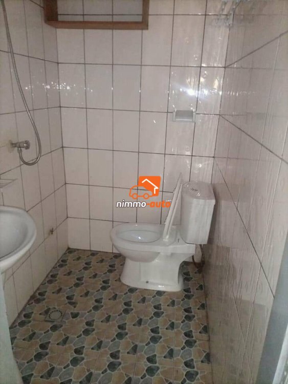 Appartement à louer à mendong