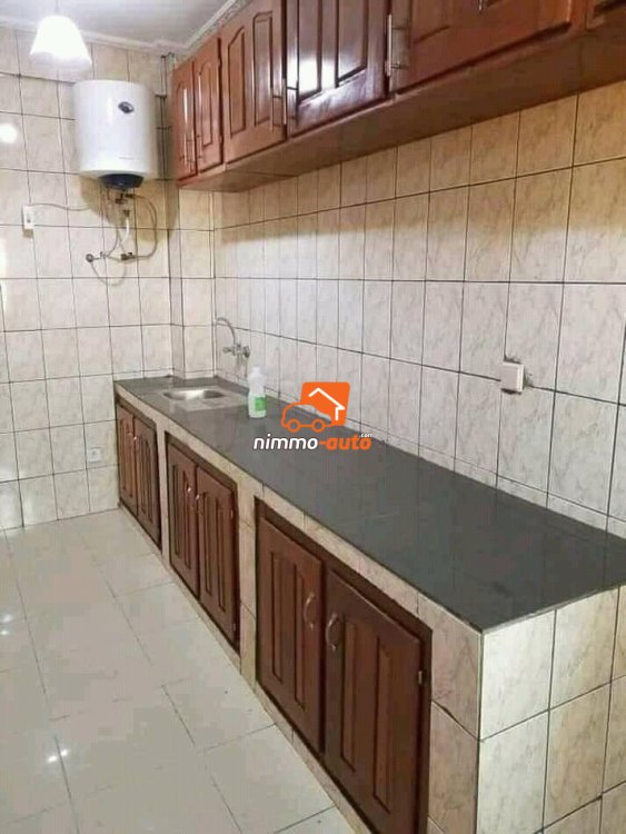 Appartement à louer à mendong
