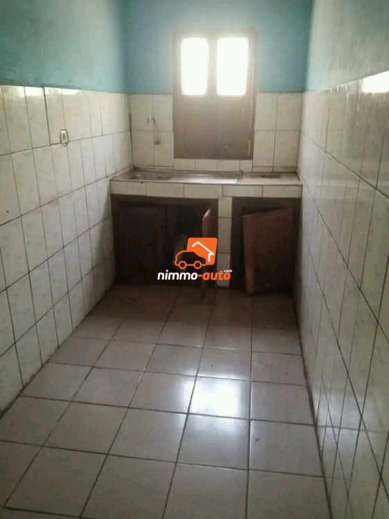 Studio moderne a louer a ngousso