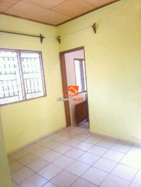 Chambre moderne a louer a efoulan