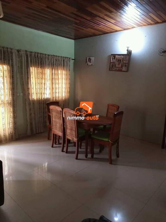 Villa à vendre à Odza lieu dit mehanda1