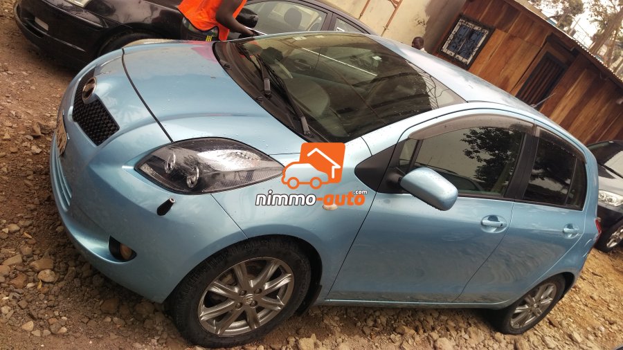 yaris vitz version dubai (FPD)