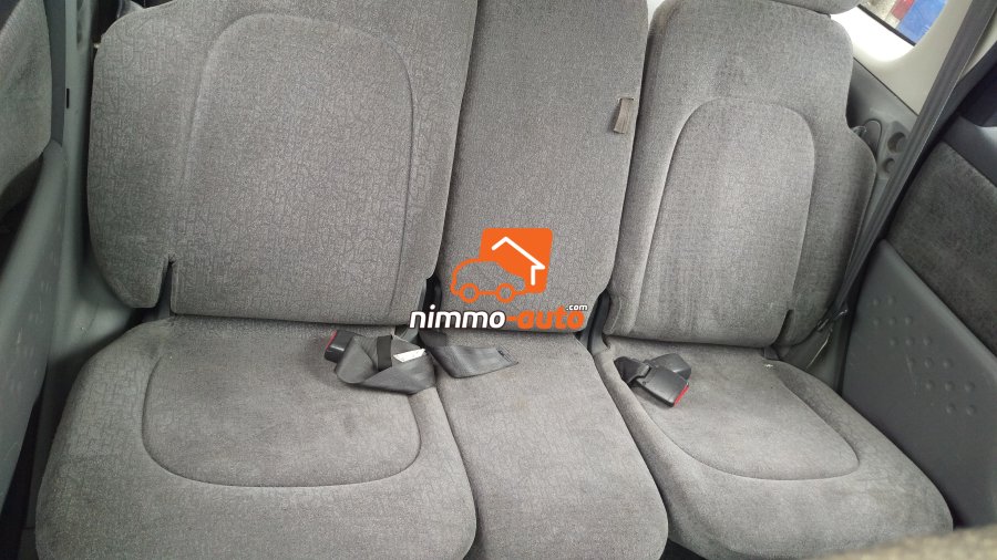 Yaris 2002