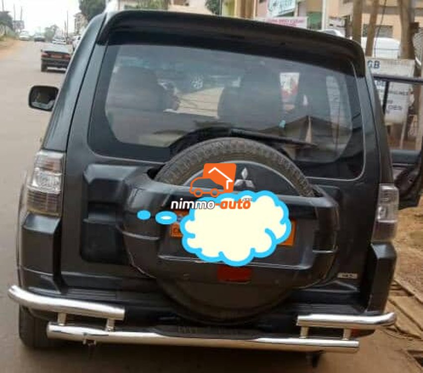 Mitsubishi Pajero 2010