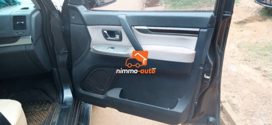 Mitsubishi Pajero 2010