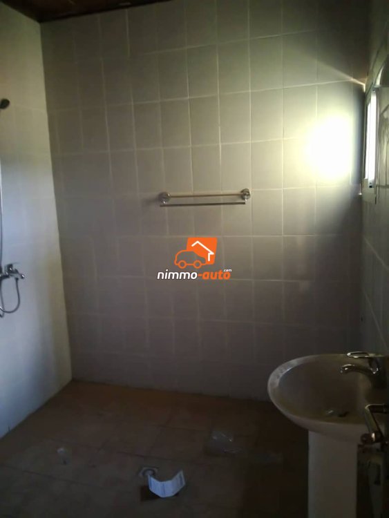 Appartement à louer Odza borne 10