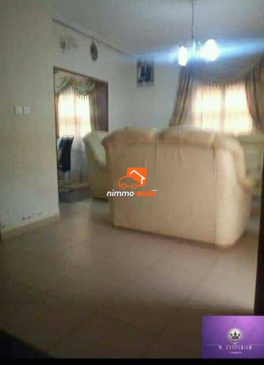 Duplex à vendre Ekoumdoum