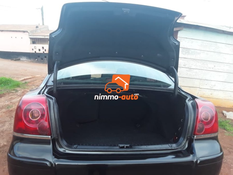 Toyota Avensis à louer