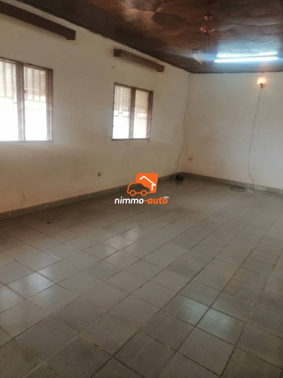 Appartement moderne a louer a mendong vers carrefour banane