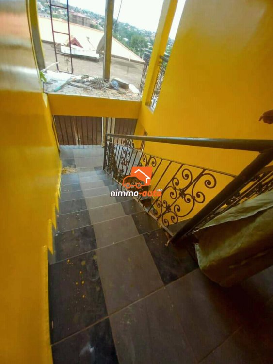 Des appartements modernes nouvellements construit a odza borne 10