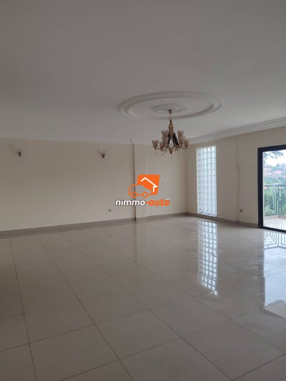 Appartement moderne a louer a odza kwoeït city