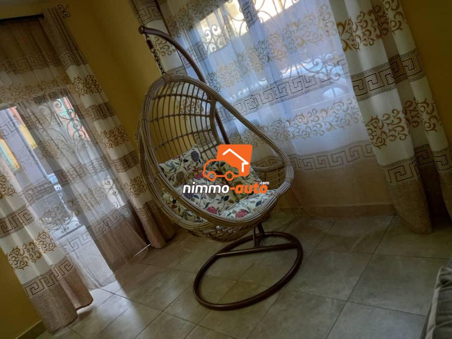 Appartement à louer à Biyem-assi