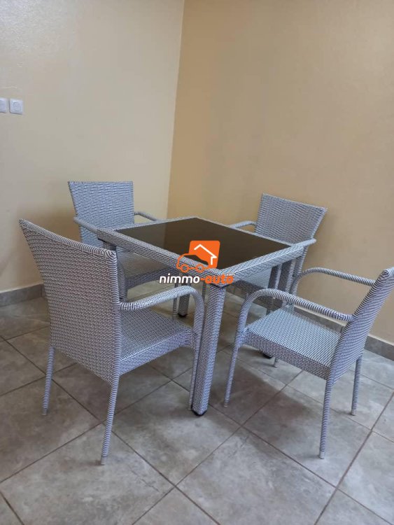 Appartement à louer à Biyem-assi